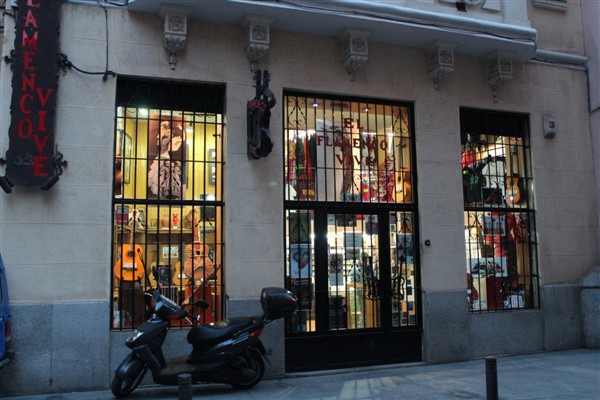 Flamenco shops in Madrid - El Flamenco Vive