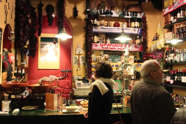 Flamenco bars in Madrid - Interior of Taberna Sanlúcar